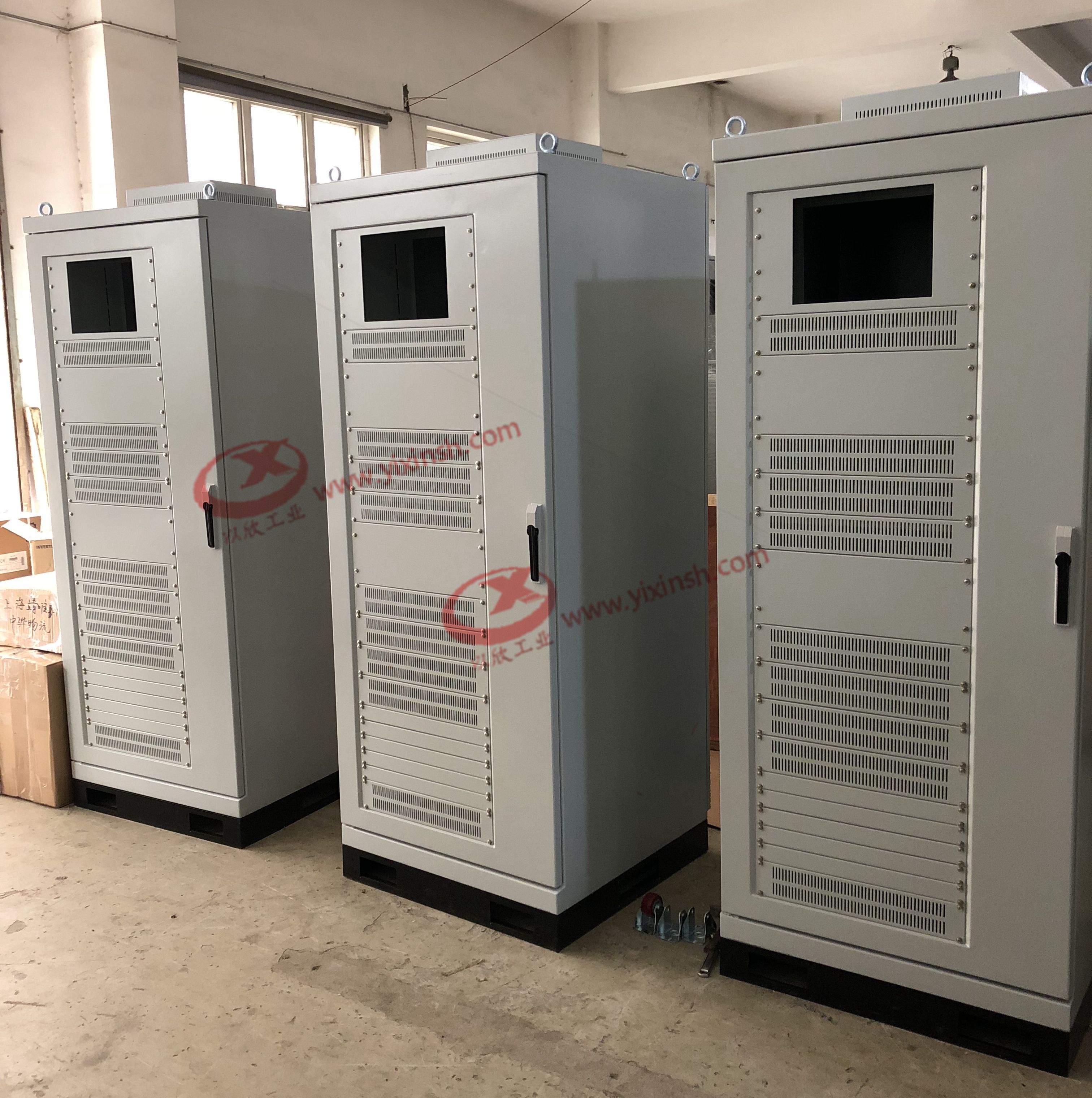 某型号标准测试机柜n1,标准测试机柜;n2,配套工控机,显示器等;n3,采用